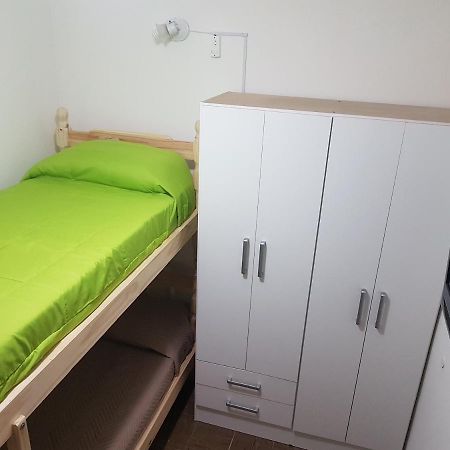 Habitacion Con Bano Privado Un Piso Por Escalera Буенос Айрес Екстериор снимка